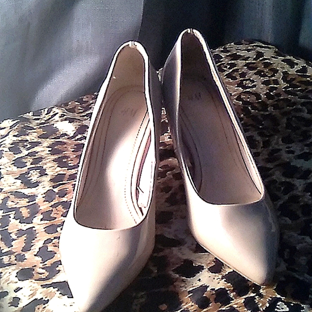Aldo nude patent leather heels 36